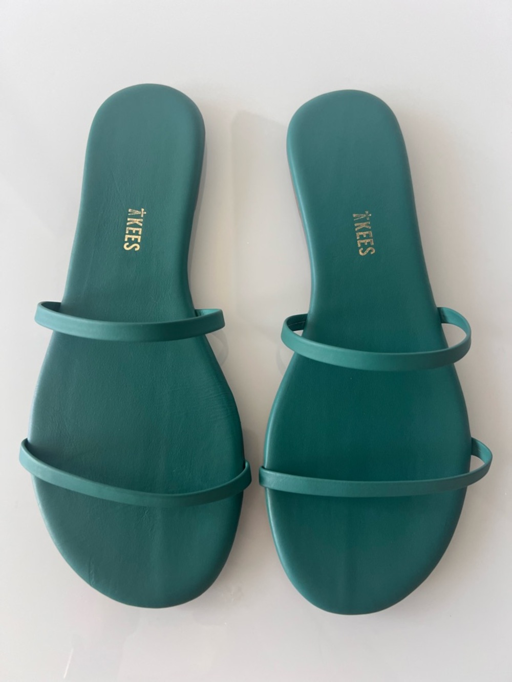 TKEES Gemma Double Strap Sandals – Emerald Green (Teal) New Size 10